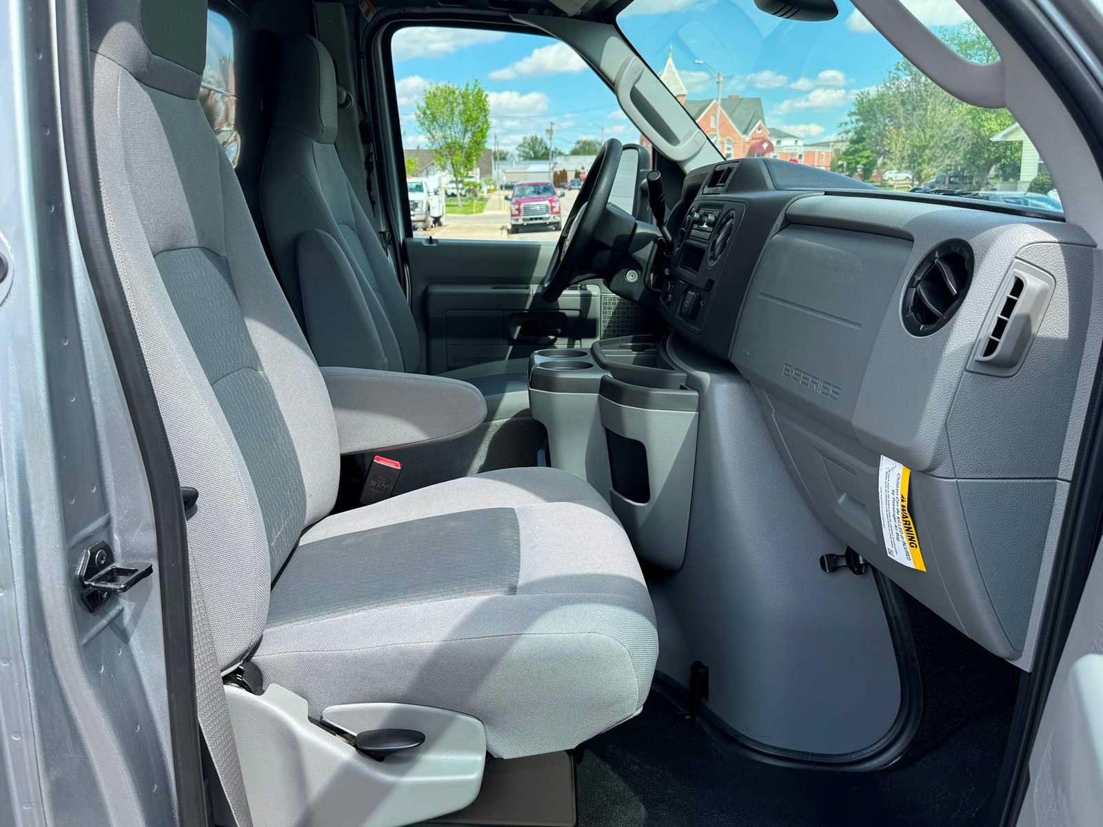 Used 2027 Ford E-350 and Econoline 350 Super Duty w/ Driver's Safety Package RWD image 5