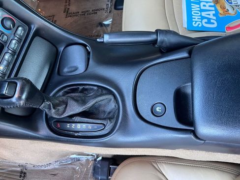 Used 1998 Chevrolet Corvette Coupe w/ Memory Pkg image 13