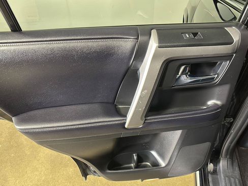 Used 2019 Toyota 4Runner Limited AWD/4WD image 24