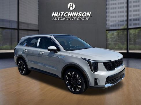 Used 2025 Kia Sorento SX FWD image 1