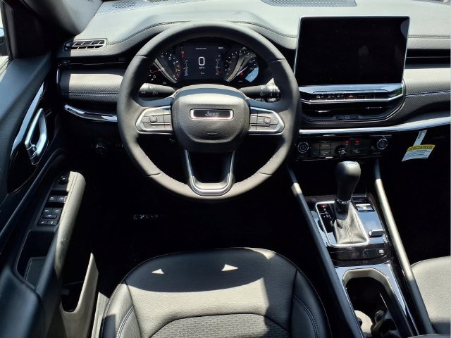 New 2026 Jeep Compass Latitude AWD/4WD image 28