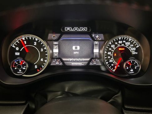 Used 2022 RAM 1500 Laramie AWD/4WD image 21