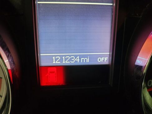 Used 2019 Dodge Grand Caravan SE image 3