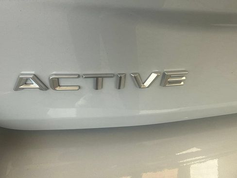 Used 2025 Ford Expedition Max Active AWD/4WD image 11