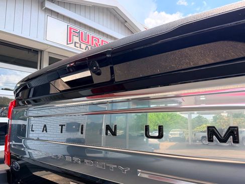 Used 2024 Ford F250 Platinum AWD/4WD image 9