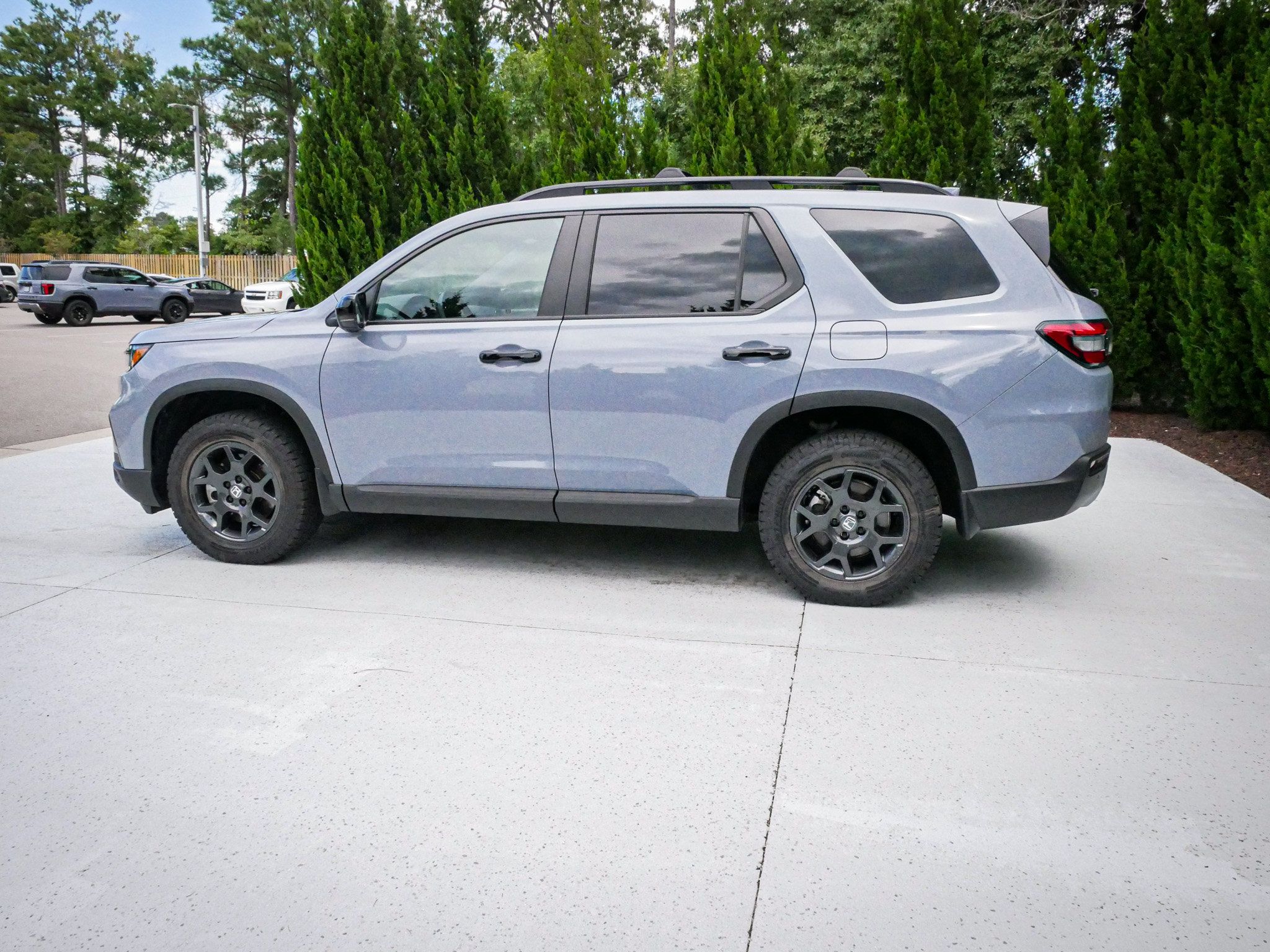 Certified 2025 Honda Pilot TrailSport image 7