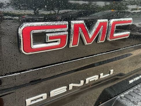 Used 2023 GMC Sierra 1500 Denali w/ Denali Reserve Package AWD/4WD image 10