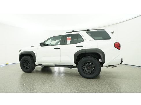 New 2025 Toyota 4Runner 4WD image 20