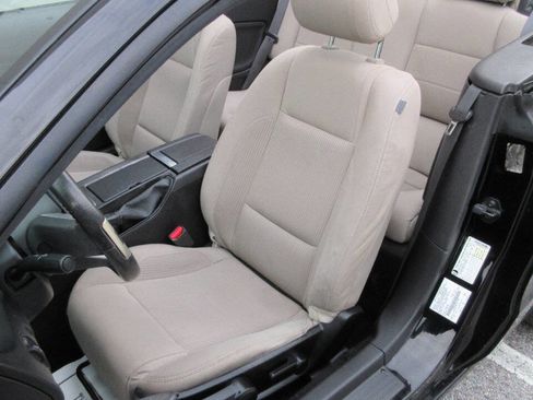 Used 2014 Ford Mustang Convertible RWD image 11