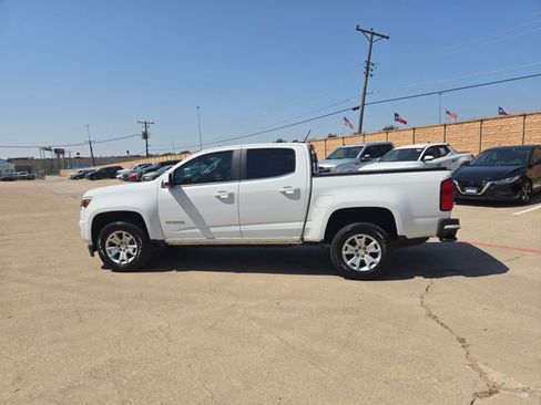 Used 2018 Chevrolet Colorado LT w/ LT Convenience Package RWD image 9