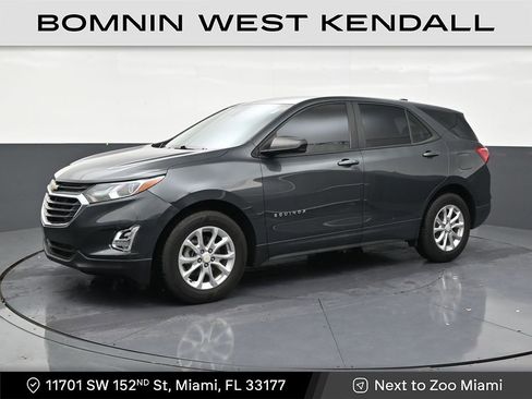Used 2021 Chevrolet Equinox LS FWD image 1
