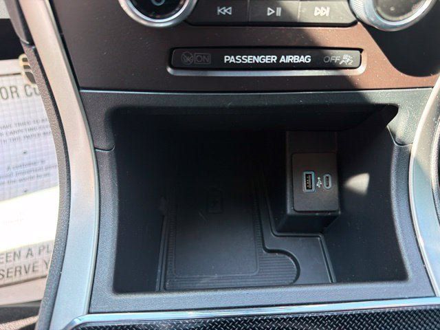 Used 2021 Ford Edge ST-Line AWD/4WD image 14