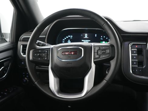 Used 2024 GMC Yukon SLT w/ SLT Luxury Package AWD/4WD image 19