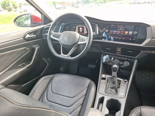 Used 2022 Volkswagen Jetta SEL FWD image 14