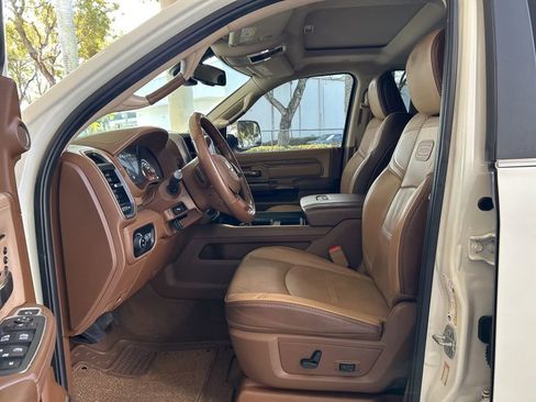 Used 2022 RAM 3500 Limited AWD/4WD image 6