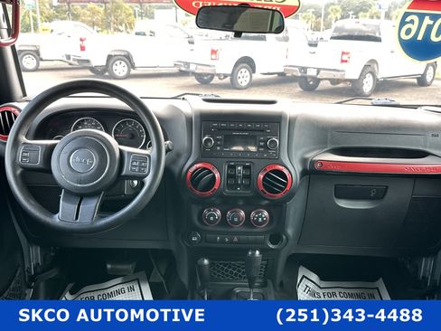 Used 2016 Jeep Wrangler Unlimited Sport image 13