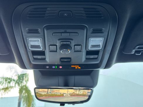 Certified 2024 Cadillac Escalade ESV Sport Platinum w/ LPO, ONYX Package AWD/4WD image 27