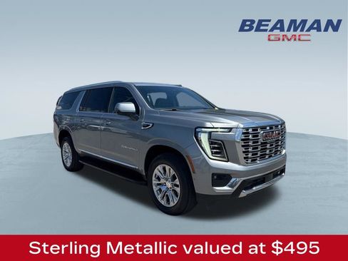 Used 2025 GMC Yukon XL Denali RWD image 1
