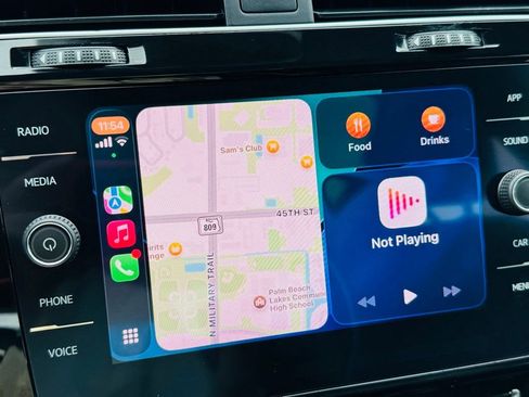 Used 2020 Volkswagen GTI SE image 26