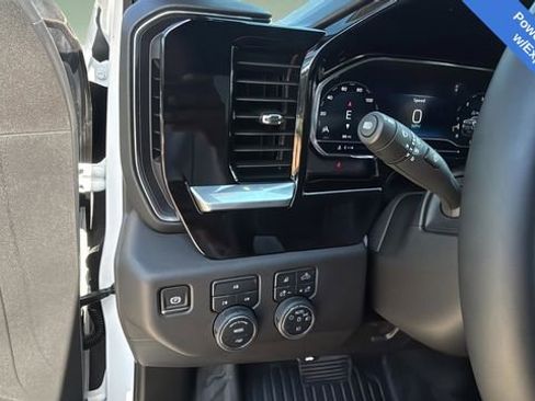 Used 2025 Chevrolet Silverado 3500 LT w/ Safety Package AWD/4WD image 22