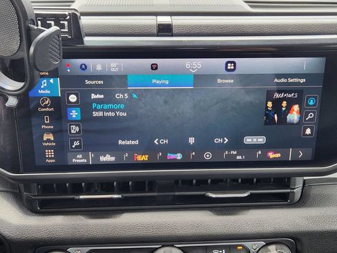 Used 2025 Jeep Wrangler Unlimited Sport AWD/4WD image 18