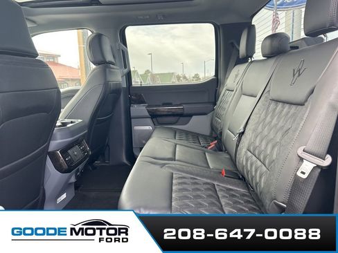 New 2025 Ford F250 XLT w/ Black Appearance Package AWD/4WD image 24