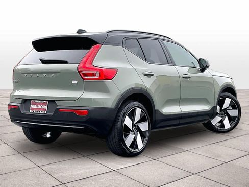 Used 2023 Volvo XC40 Recharge Ultimate w/ Protection Package Premier image 16