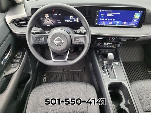 Used 2026 Nissan Kicks SV image 12