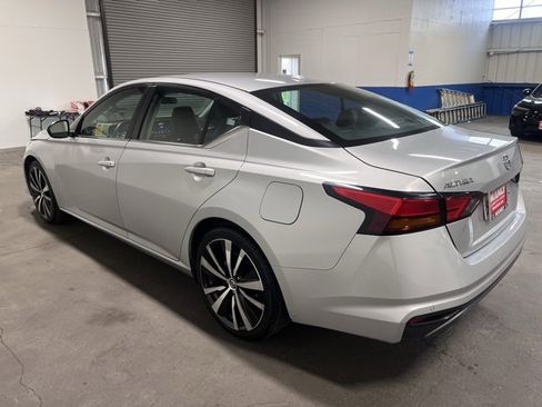 Used 2022 Nissan Altima 2.5 SR image 5