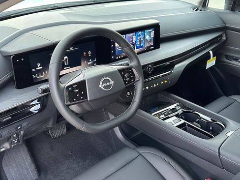 Used 2026 Nissan Murano SV image 9