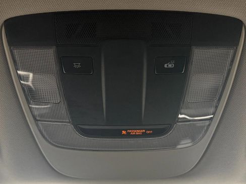 Certified 2025 Kia Sportage LX image 40