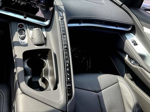 Used 2022 Chevrolet Corvette Stingray Preferred Conv w/ 2LT RWD image 14