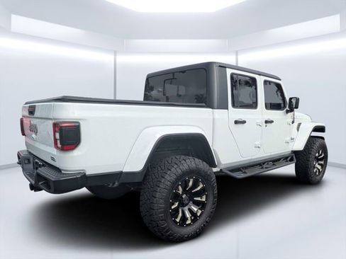 Used 2020 Jeep Gladiator Overland AWD/4WD image 3