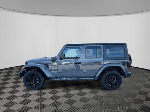Used 2023 Jeep Wrangler Unlimited Sahara image 8