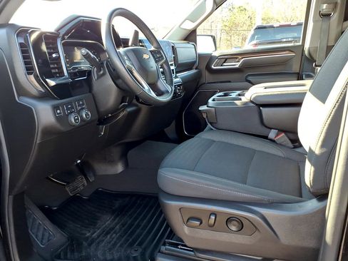 Certified 2025 Chevrolet Silverado 1500 LT image 17