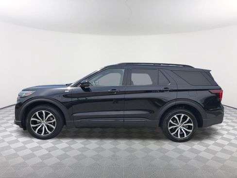 Used 2025 Ford Explorer ST-Line AWD/4WD image 13