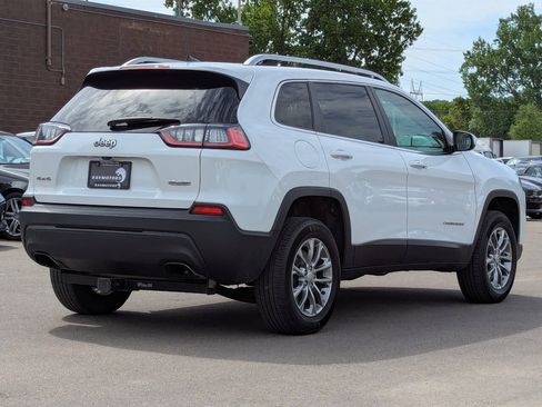 Used 2019 Jeep Cherokee Latitude Plus w/ Comfort/Convenience Group AWD/4WD image 12