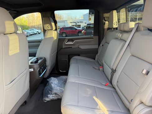 New 2026 GMC Sierra 2500 SLT w/ Max Trailering Package image 16