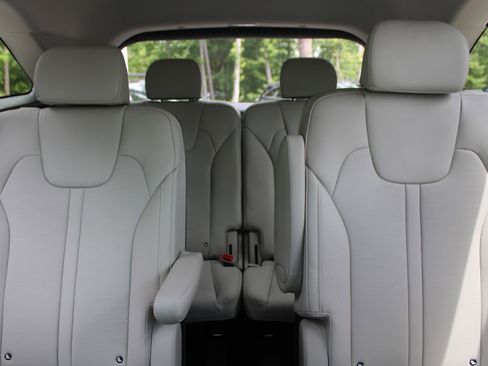 Certified 2025 Kia Sorento EX w/ EX Panoramic Sunroof Package image 59