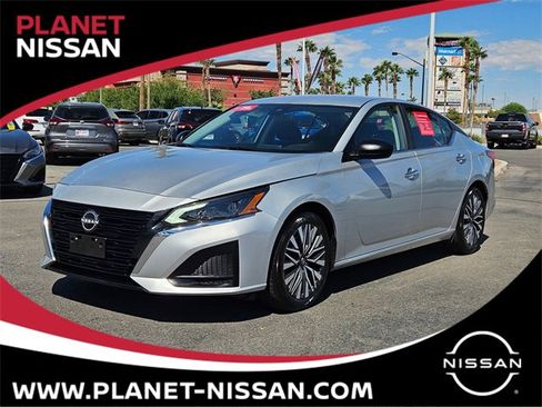 Certified 2024 Nissan Altima 2.5 SV image 1