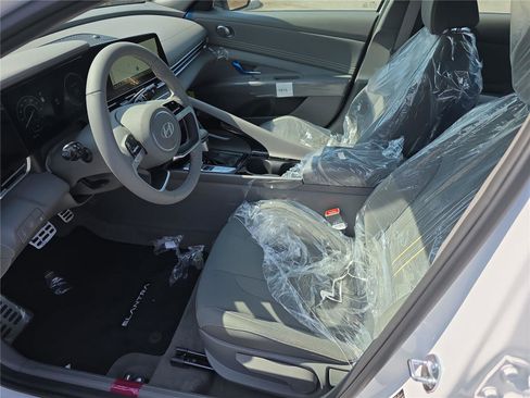 New 2026 Hyundai Elantra Sport image 4