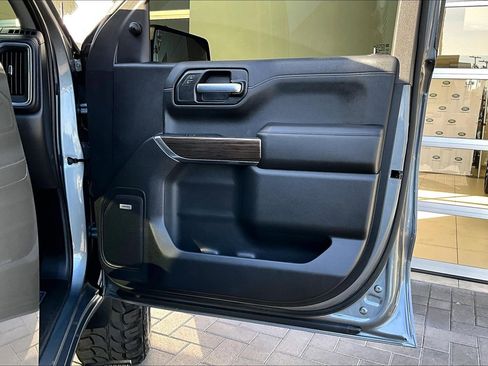 Used 2021 Chevrolet Silverado 1500 RST w/ Convenience Package II AWD/4WD image 24