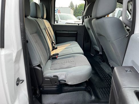 Used 2012 Ford F550 4x4 Crew Cab Super Duty w/ Payload Upgrade Pkg image 18