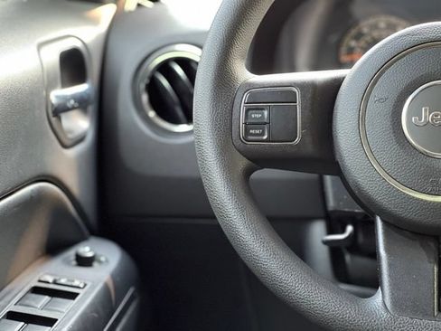 Used 2015 Jeep Patriot Sport w/ Power Value Group FWD image 33