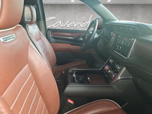 Used 2024 GMC Yukon Denali Ultimate AWD/4WD image 30