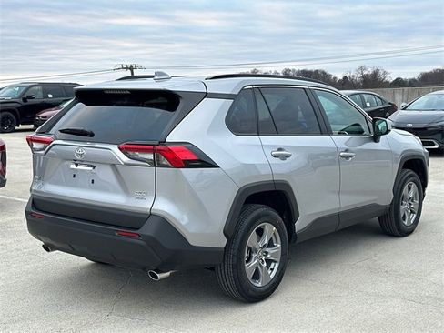New 2025 Toyota RAV4 XLE image 4