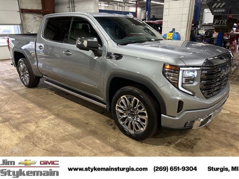 Used 2024 GMC Sierra 1500 Denali Ultimate AWD/4WD image 11