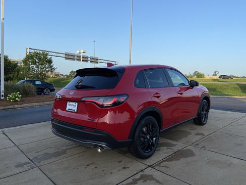 New 2027 Honda HR-V Sport image 10