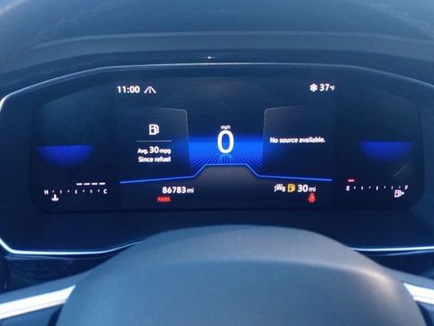 Used 2024 Volkswagen Jetta Sport image 13