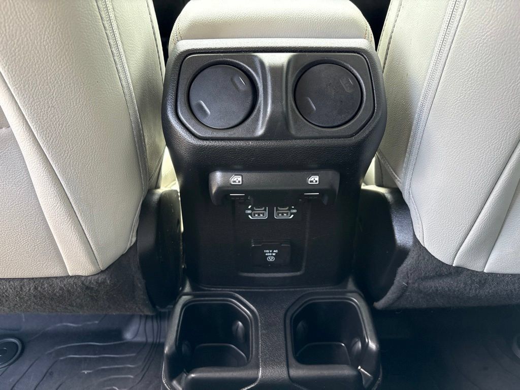 Used 2023 Jeep Gladiator Overland AWD/4WD image 19